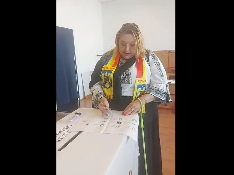 Diana Șoșoacă a scris pe buletinul de vot numele a 8 „noi” candidați. Pe cine ar fi preferat? - Foto: captură video