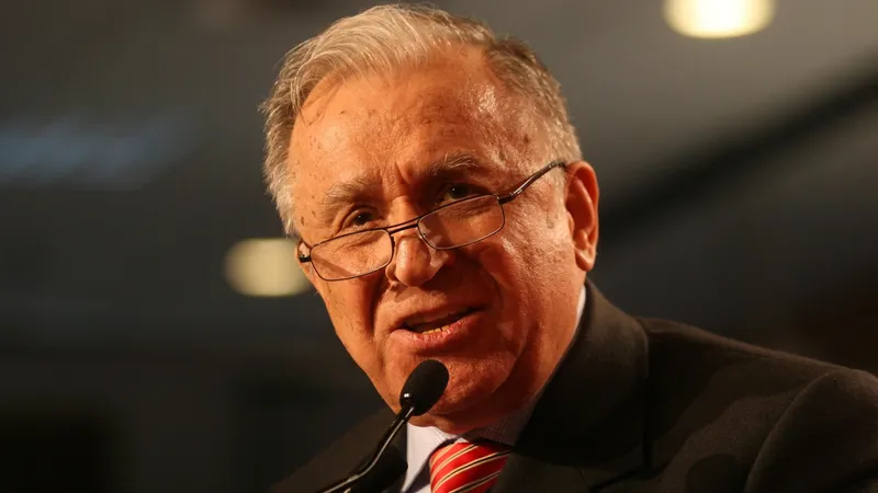 Ion Iliescu, fostul președinte al României - Foto: Profimedia Images