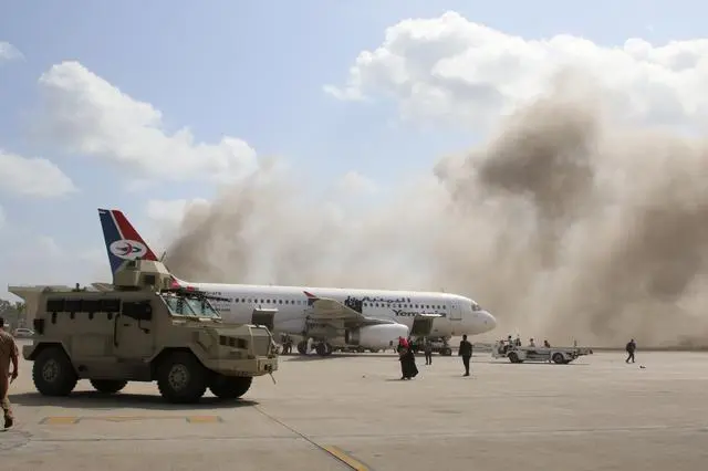 Aeroportul din capitala Yemenului a fost bombardat Arabia Saudită/FOTO: reuters.com