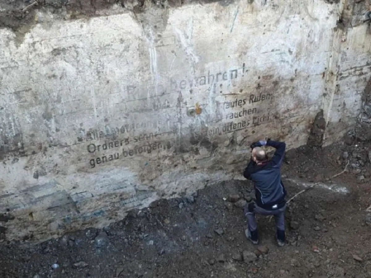 Descoperire suprinzătoare sub ruinele unei fabrici. Arheologi: „Acest buncăr nu a existat oficial niciodată”