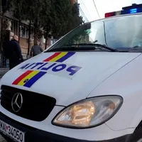 Doi bărbați au ajuns la închisoare după ce au vândut o bucată de gresie în loc de telefon  - Foto: Arhiva / imagine cu rol ilustrativ