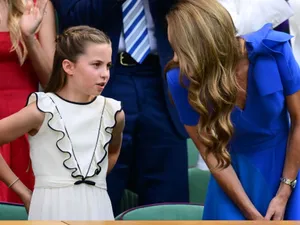 15.000 de oameni au făcut același lucru când Kate Middleton a intrat în arenă! Prințesa Charlotte a oferit imaginile zilei