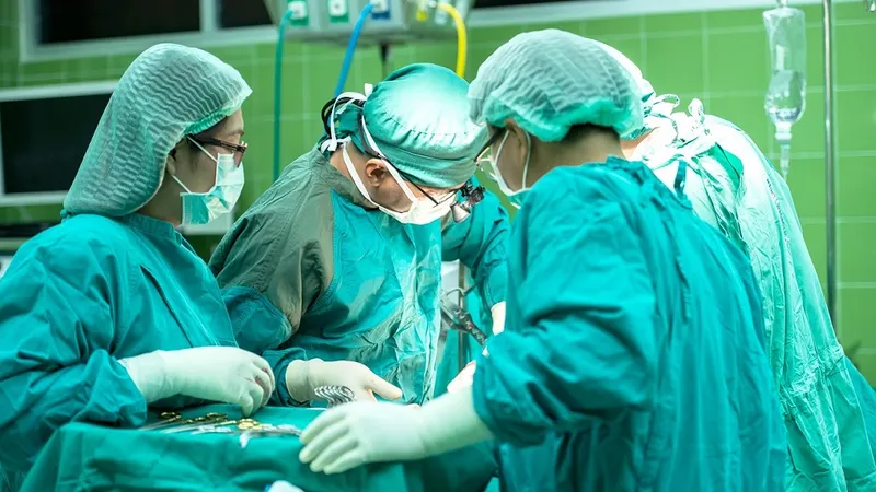 Unii medici cereau bani pentru operații Foto: pixabay.com (imagine cu rol ilustrativ)