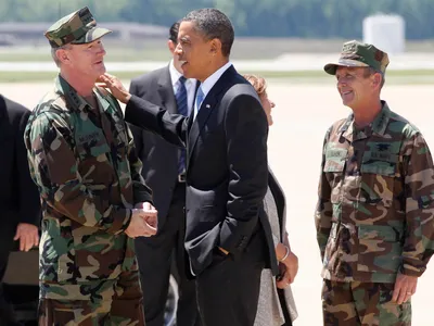 William H. McRaven (stânga) - Foto: Profimedia images