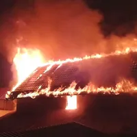 Un bărbat s-a sinucis după ce și-a dat foc la casă și la mașină. De ce a făcut acest lucru? - Foto: ISU