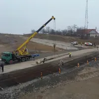 Au repornit lucrările pe lotul din Autostrada Transilvania început de Bechtel acum 20 ani - Foto: captură video