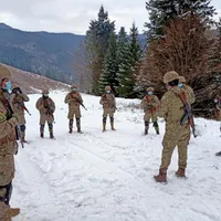 Tinerii români care doresc să se antreneze militar vor încasa lunar și bani de la MAPN/FOTO: Facebook/ArmataRomana