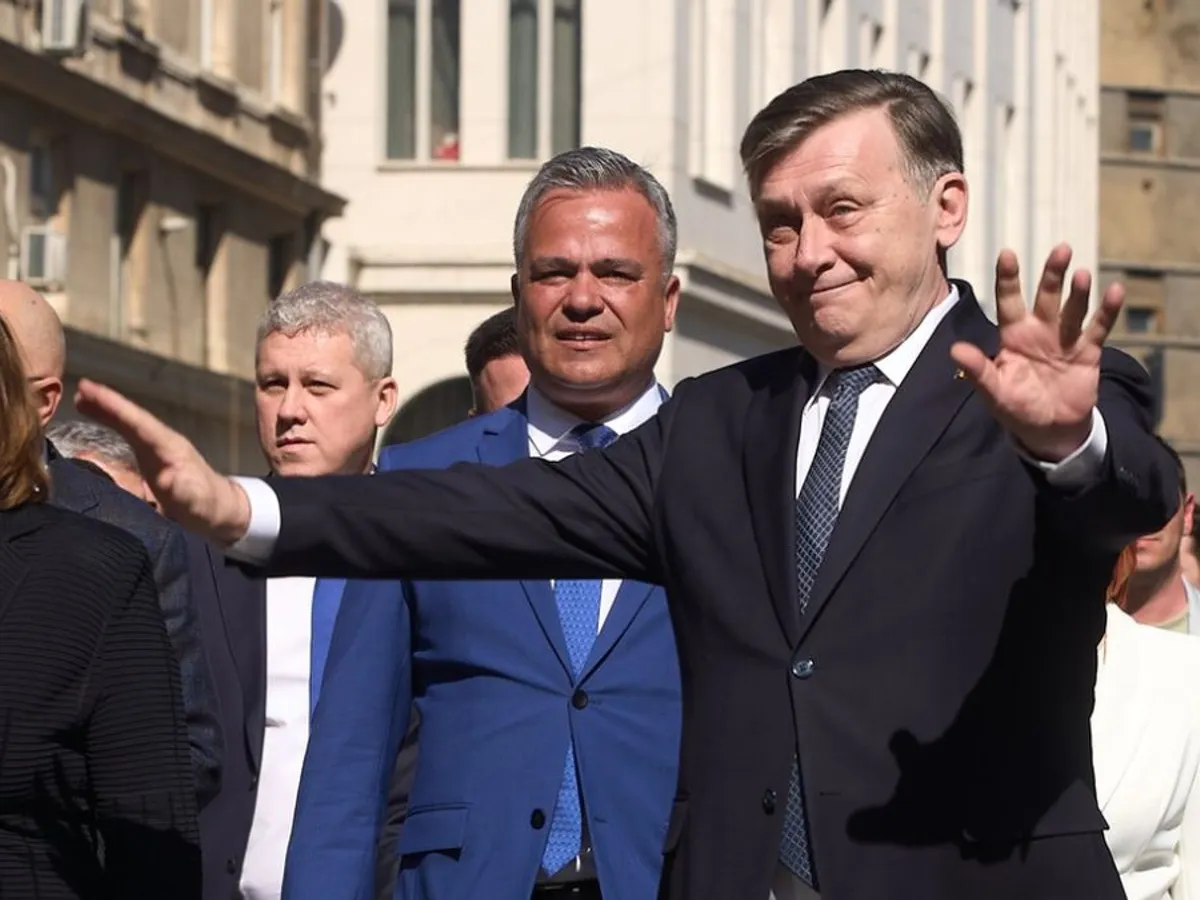 Crin Antonescu, despre care sunt priorităţile viitorului preşedinte al României - Foto: Profimedia Images