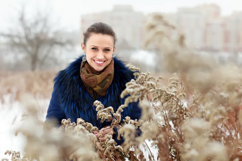 Perasonă &icirc;n grădină iarna - Foto: Freepik (Imagine cu rol ilustrativ)