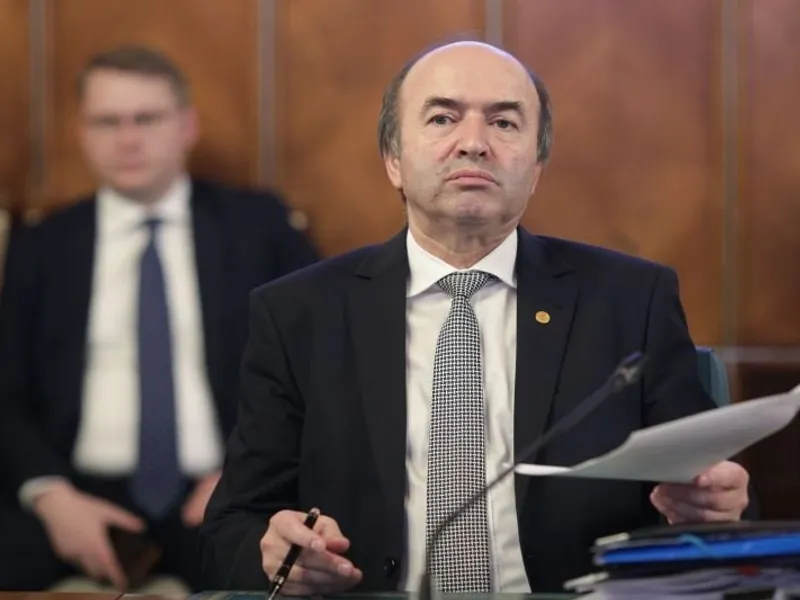 Tudorel Toader a folosit o minciună împotriva lui Augustin Lazăr. Foto Inquam Photos/Octav Ganea