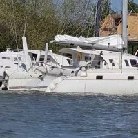 Trafic perturbat pe canalul Sulina: o navă încărcată cu grâu a lovit trei catamarane staţionate. / Foto: news.ro