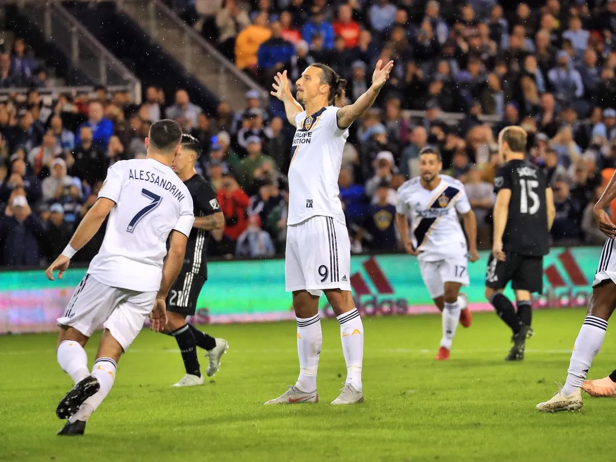 Zlatan Ibrahimovic s-a retras din fotbal, la 41 de ani. - Foto: Facebook/Zlatan Ibrahimovic