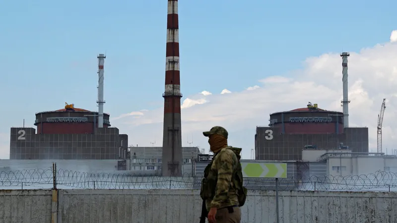Cel puțin 400.000 de persoane trebuie evacuate în cazul unui incident nuclear la Zaporojie/FOTO: Twitter/esperantoNMIN