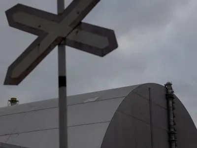 Sarcofagul de la Cernobîl, după atacul cu drone din februarie 2025 - Foto: Profimedia Images