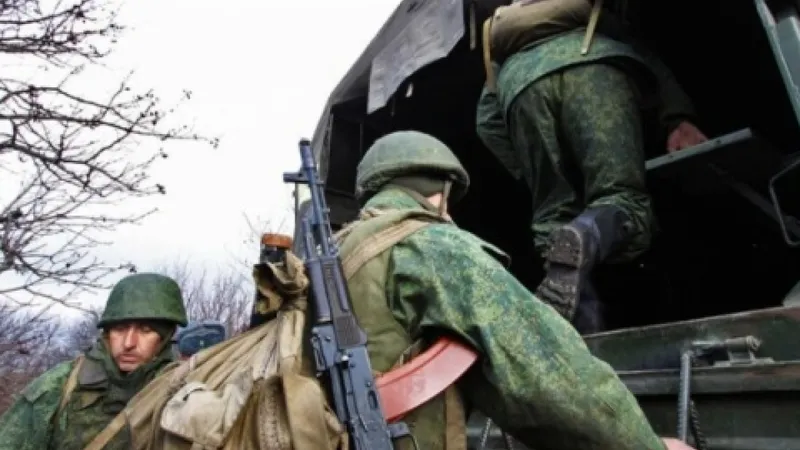 Putin mobilizează la război angajații de la uzină metalurgică din Donețk. Noii „recruți” au fugit - FOTO: Twitter/nexta