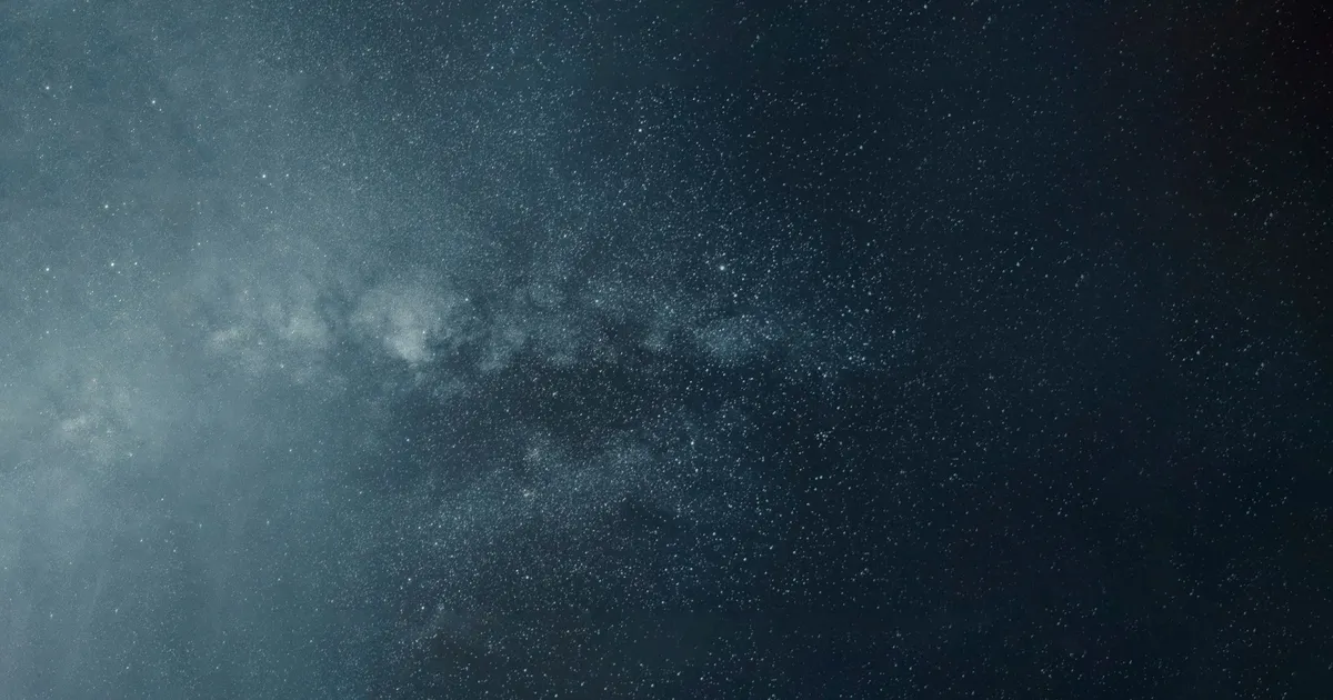 Cercetătorii primesc un semnal misterios din spațiu. Este un fenomen rar, cu o energie enormă. Ce poate fi?