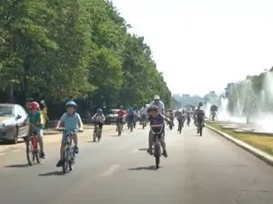 Parada Micilor Bicicliști. Trafic restricționat în București de 1 iunie/FOTO: Captura Youtube