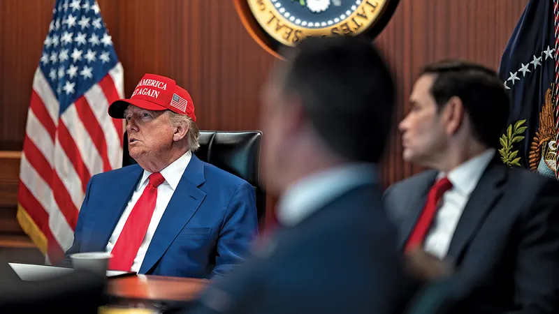 ȚINTIND TEHERANUL Trump monitorizează misiunea SUA de a lovi siturile de îmbogățire nucleară iraniene pe 21 iunie – o mișcare care a primit reacții mixte din partea susținătorilor săi