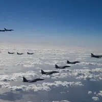 Bombardierul transpacific B-1B al SUA amenință Coreea de Nord. Kim Jong Un, avertisment dur - Foto: Profimedia images