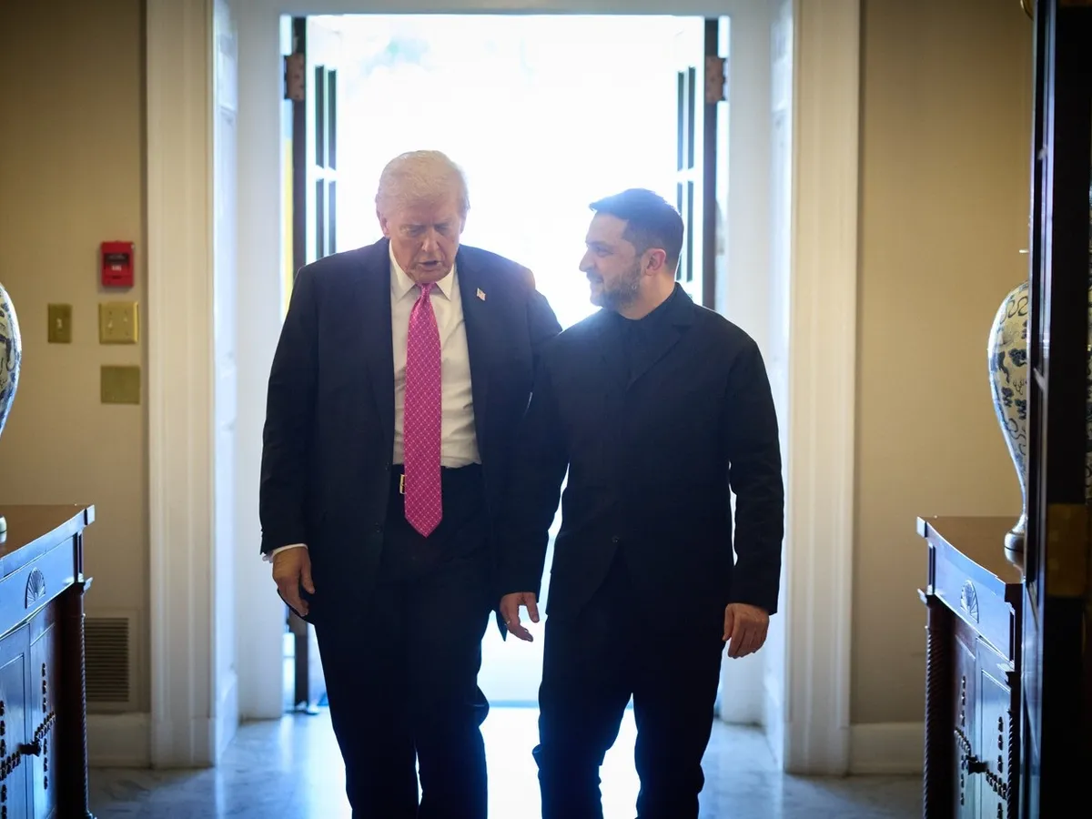 Întâlnire Trump - Zelenski. Președintele Ucrainei a ajuns în California. Dronele lui Putin au atacat Kievul