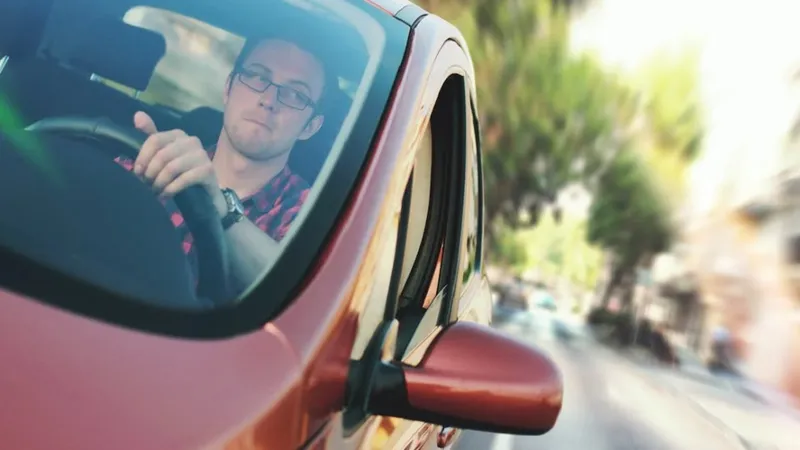 Ce amendă iei dacă mergi cu 10 km/h mai încet decât limita permisă Foto: pexels.com - rol ilustrativ