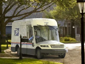 USPS cumpără Oshkosh NGDV mai moderne. / Foto: moniteurautomobile.be