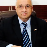 Felix Stroe
