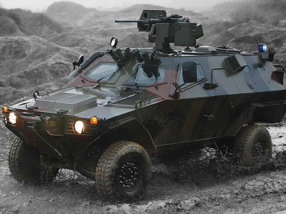 Primele blindate Cobra II de 1.000.000.000€, livrate României. Au armament antitanc și termoviziune - FOTO: Otokar