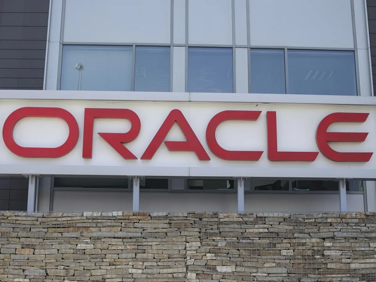 Oracle a concediat 21.000 de angajați într-un an, pe fondul extinderii proiectelor de inteligență artificială