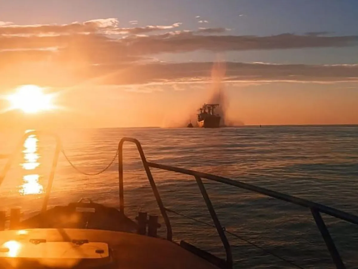 O navă de marfă civilă sub pavilion panamez a lovit o mină în Marea Neagră - Foto: Profimedia Images