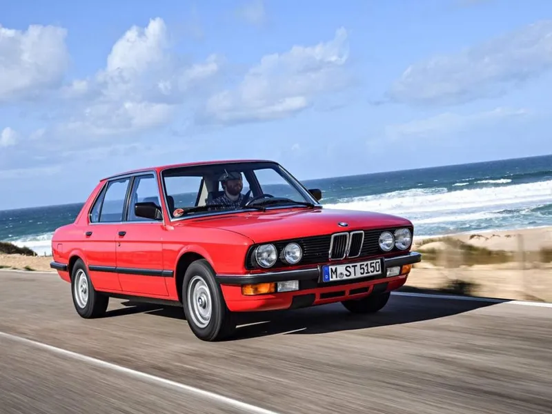 În 1982, „Rechinul”, a doua generație Seria 5 a primit primul motor diesel - Foto: BMW