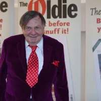 Barry Humphries a murit la vârsta de 89 de ani - Foto: Profimedia Images - Caracter ilustrativ