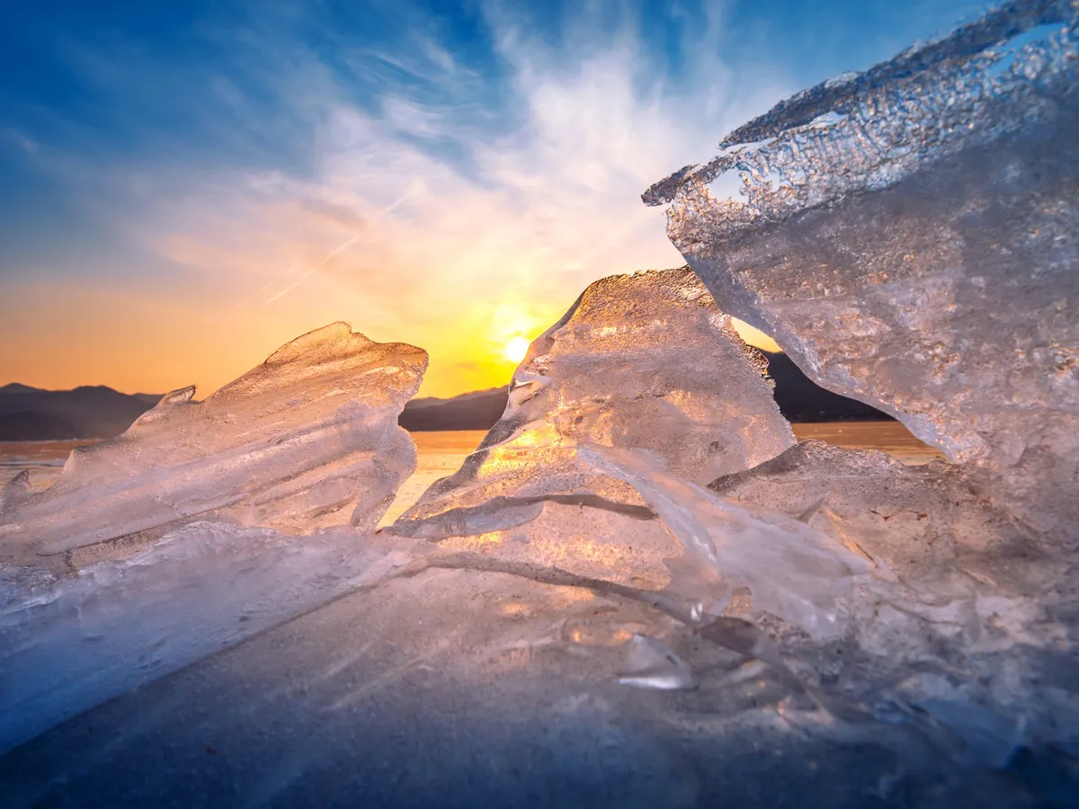 Zid înalt de 150 de metri în mare. Ghețarul Apocalipsei – o mega-cortină împotriva prăbușirii până în Europa