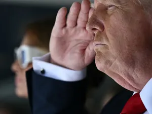 Donald Trump le-a ordonat 