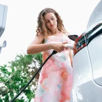 Adio, mașini electrice! Bonusul Rabla, tăiat la 3.700 €. Care sunt cele mai ieftine 5 modele? - Foto: Freepik (Imagine cu rol ilustrativ)