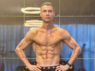 Cristiano Ronaldo arată așa la 40 de ani și are șase mese pe zi! Ce nu consumă niciodată și alimentul ”magic” din dietă