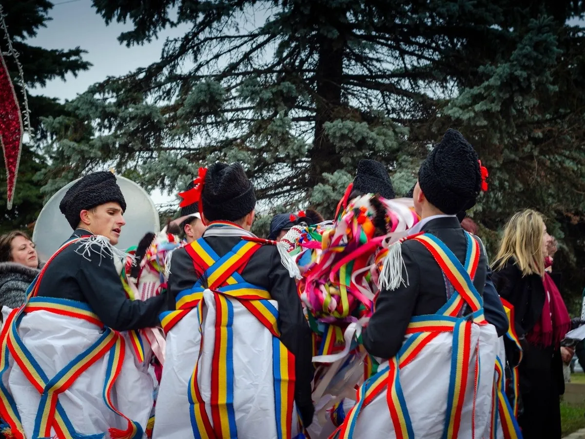 1 DECEMBRIE Tradiții și obiceiuri: cum sărbătoresc românii de pretutindeni Ziua Națională a României: FOTO - Profimedia(imagine cu rol ilustrativ)