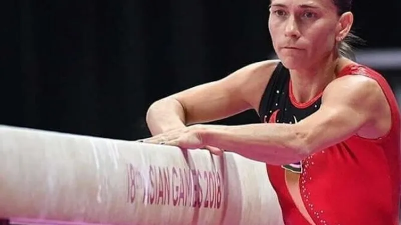 Uzbeca Oksana Ciusovitina este un fenomen de longevitate într-un sport dominat adesea de adolescenţi, ea urmând să dispute la vârsta de 46 de ani, la Tokyo, a opta ediţie a Jocurilor Olimpice. / Foto: dcnews.ro