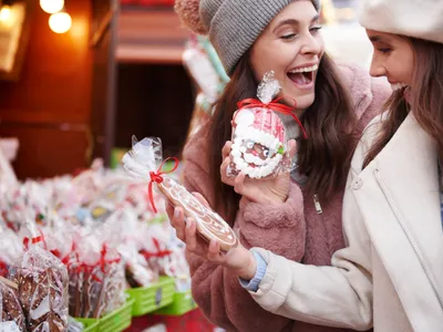 Femei la târg - Foto: Freepik (Imagine cu rol ilustrativ)