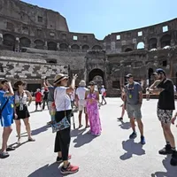 Turiști la Colloseum în Italia Foto: Profimedia Images (imagine cu rol ilustrativ)
