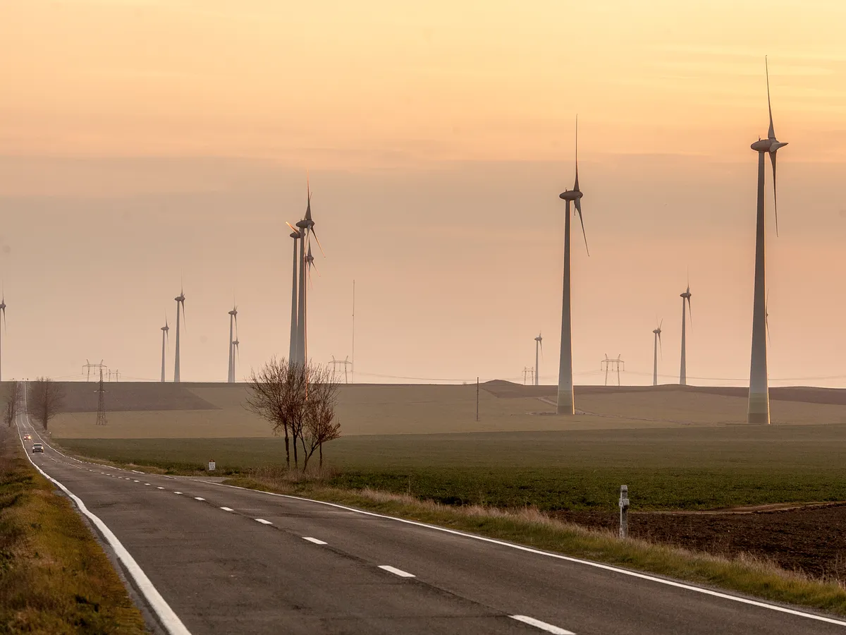 98 milioane de lei pentru sistemul de stocare a energiei în baterii pentru parcul eolian Fântânele-Vest
