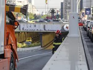 Autobuzele electrice STB, mai înalte decât cele diesel. Vor putea trece prin Pasajul Unirii? / Foto: Inquam Photos / Octav Ganea