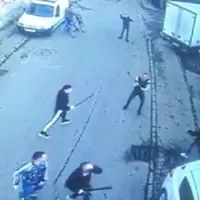 Două clanuri interlope s-au luat la bătaie cu răngi și topoare, pe o stradă din Lugoj/FOTO: lugojinfo.ro
