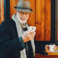 Cei mai norocoși pensionari iau 8.000 lei în plus la pensie la 1 ianuarie - Foto: Freepik.com