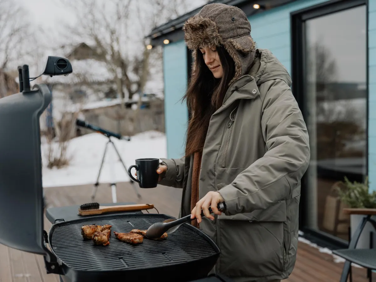De ce să așezi coji de lămâie pe cărbunii de la grătar. Te ajută să ai preparatele sănătoase