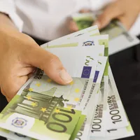 Curs BNR, 13 mai. Moneda euro şi-a oprit creşterea. Cursul leu-euro rămâne tot sub 5,10 lei - Foto: Freepik/CC0