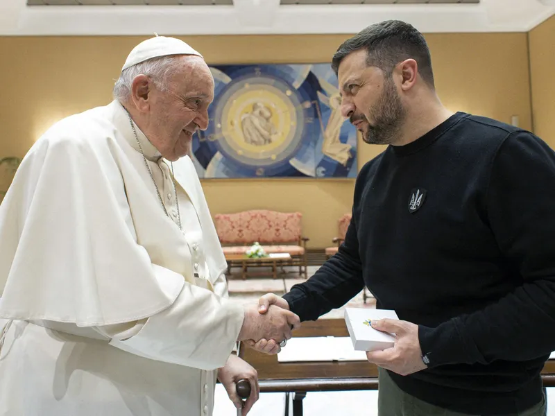 Papa Francisc și Volodimir Zelenski - Foto: Profimedia Images