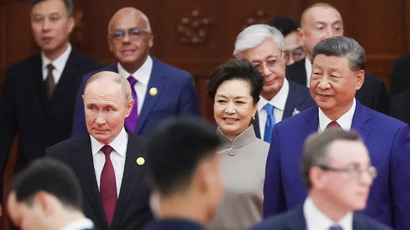 După întâlnirea cu Xi Jinping, Putin vrea să „troneze” peste Europa de Est