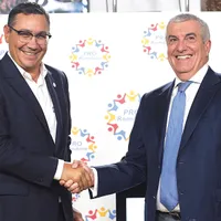 Ultimul pai  Ponta și Tăriceanu speră să se salveze unul pe altul. Șansele să reintre în  Parlament sunt minime - Foto: INQUAM PHOTOS/ Octav Ganea