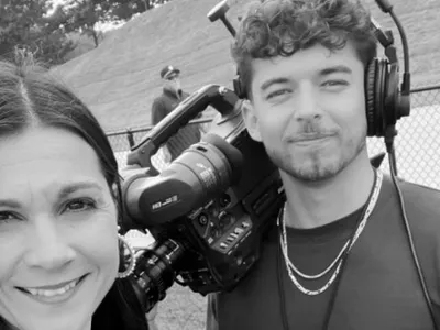 Prima ipoteză a autorităților, după ce o jurnalistă și soțul său au fost găsiți împușcați mortal în propria casă